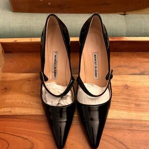 Manolo Blahnik Glossy Black Heels